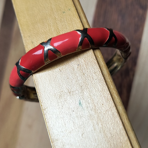 Hinged Clamper Bracelet Enamel Two Tone Red Metal - Picture 10 of 12